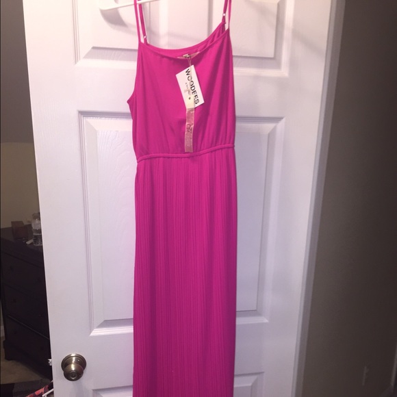 Bright pink maxi dress!