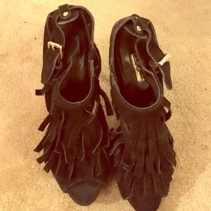 Fringe black platform shoes