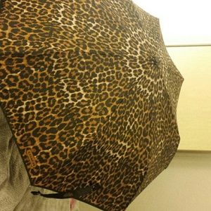 Coach cheetah umbrella