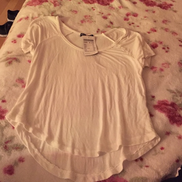 Brandy Melville white tee