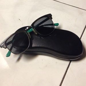 Old Pre Scripted Ray Bans.