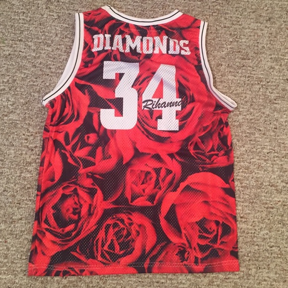 🚫SOLD🚫 Rihanna Red Roses Jersey sz Medium - Picture 4 of 4