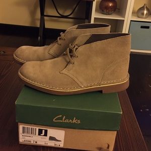 clarks bushacre 2 sand sable