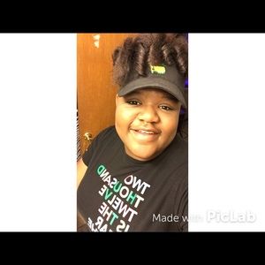 Meet your Posher, Damonica