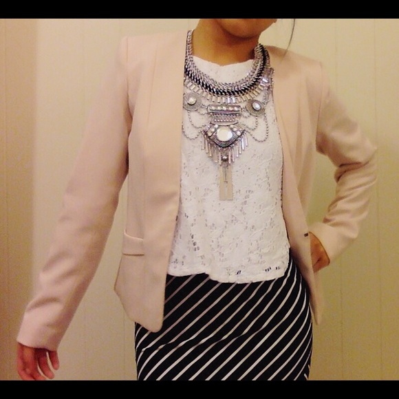 H&M Soft Pink Blazer Size 4