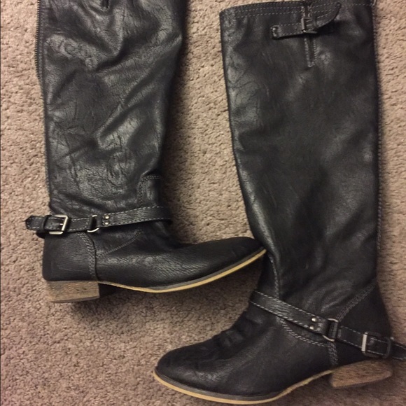 Breckelles boots size 7