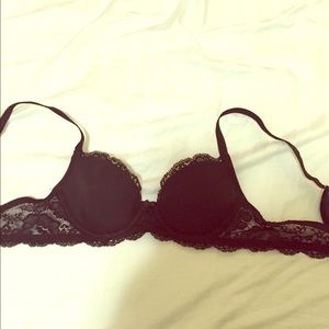 Victoria's Secret black bra size 32a