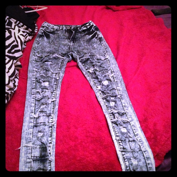 High waisted Ripped jeans