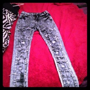 High waisted Ripped jeans