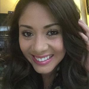 Meet your Posher, Fabiola