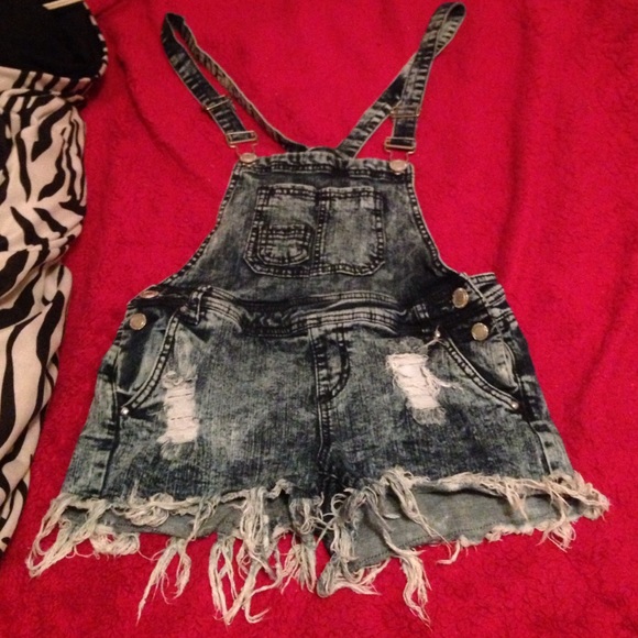 Overall string shorts