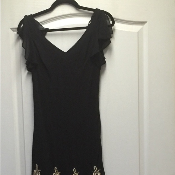 NWOT BEAUTIFUL VNECK IN FRONT AND BACK.VERY SEXY - Picture 2 of 4