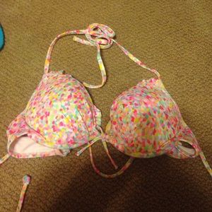 push up Ruffles patterned bikini top