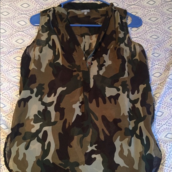 Camouflage sheer top - Picture 1 of 3