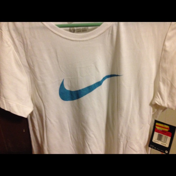 Nike tee shirt