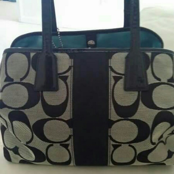 Black Coach Purse ?? price drop today!!!!