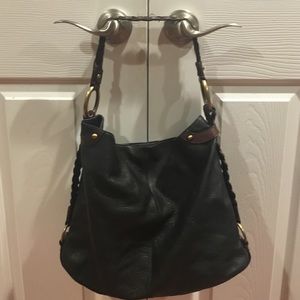 Borsetta Milano slouchy leather handbag.