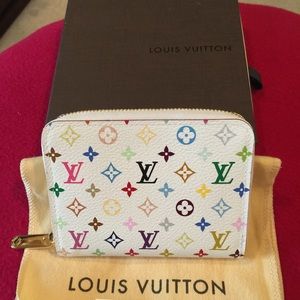❤️SOLD❤️Louis Vuitton Zippy Coin Purse