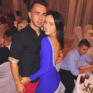 Meet your Posher, Samira