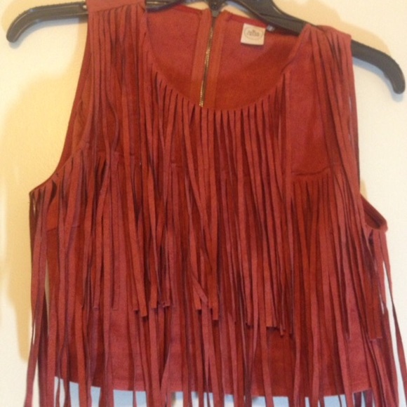 Threadsence Fringe Crop