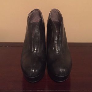 Nine West platform booties with front slit