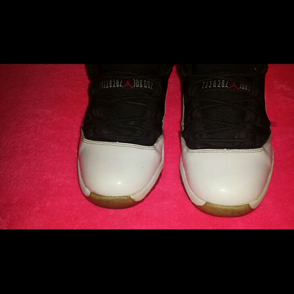Tuxedo 11s - Picture 3 of 4