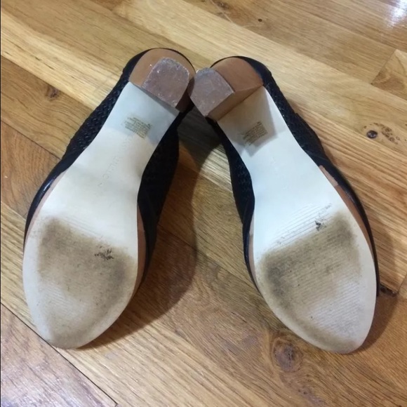 Banana Republic peeptoe booties Size 7 Black - Picture 4 of 4