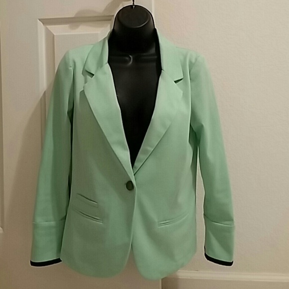 *Bundled*. !!HOST PICK!! Mint green blazer - Picture 2 of 4