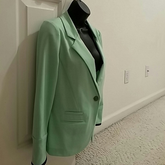 *Bundled*. !!HOST PICK!! Mint green blazer - Picture 3 of 4