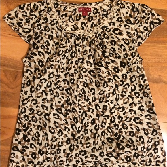 Loose firing leopard top. Like new