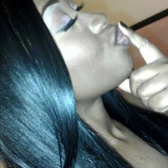 Meet your Posher, Robin - Picture 3 of 3