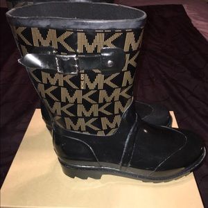 Michael Kors Logo Rubber Rain Boots