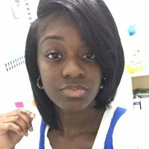 Meet your Posher, Mona