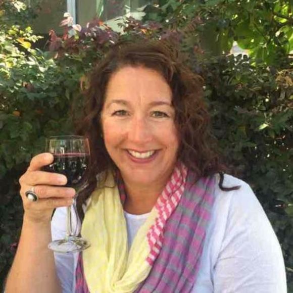 Meet your Posher, Denise - Picture 1 of 1