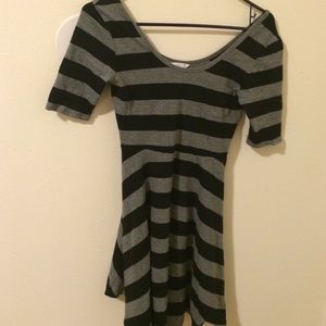 Super cute gray/navy short sleeved cotton dress