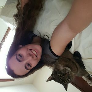 Meet your Posher, Devan