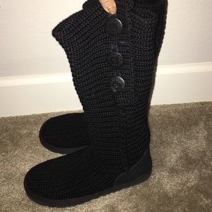 Uggs - black knit