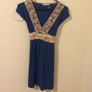Crazy cute blue dress with detail