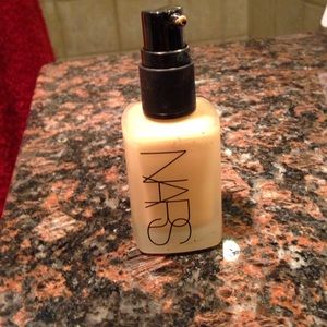 Nars sheer matte foundation