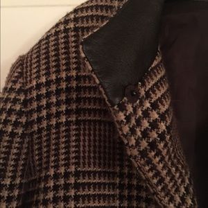 Tahari Arthur S. Levine 100% Wool Coat Topper