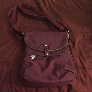 Baggallini cross body bag