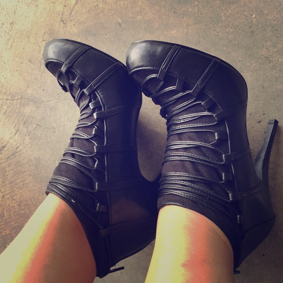 Stretch bootie... Never been worn.. Just tried on.