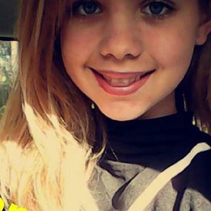 Meet your Posher, Felicity