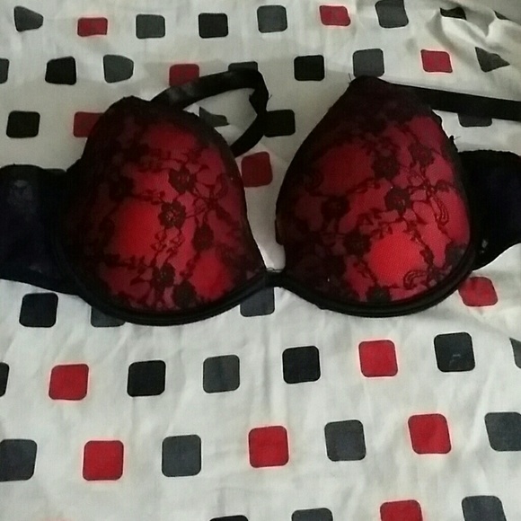 Lingerie - Picture 3 of 3