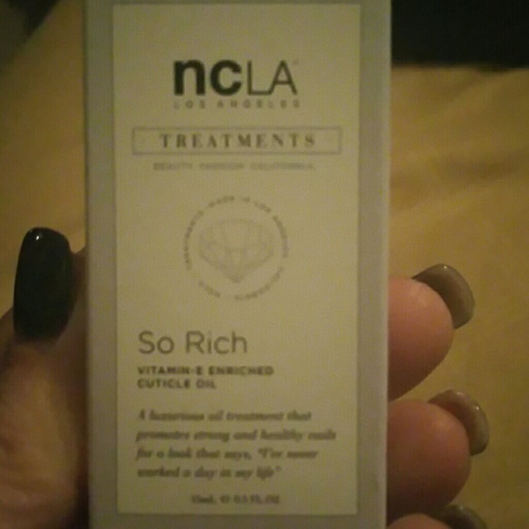 Vitamin E Enriched Cuticle Treatment