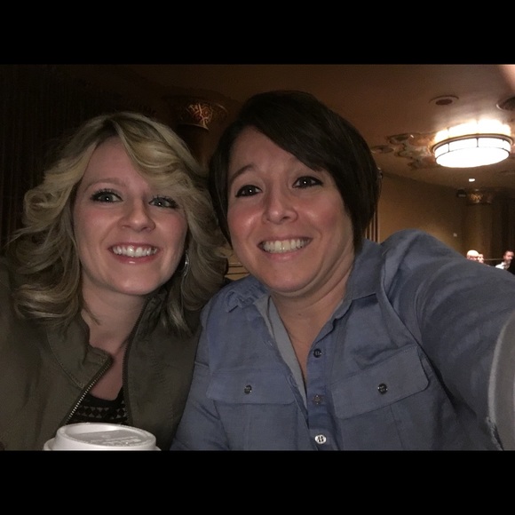 Meet your Posher, Ashley - Picture 2 of 2