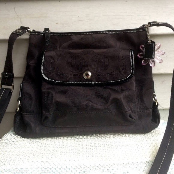 SALE! Authentic black Coach signature shoulder bag