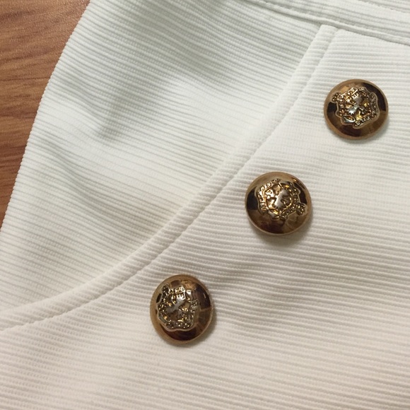 ⭐️SHORTS⭐️ - Picture 2 of 4