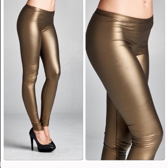 Liquid Faux Leather Leggings - Picture 4 of 4