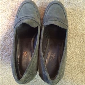 Kenneth Cole shoe 80% new